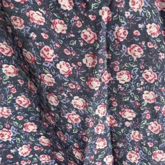 Lauren Conrad Long Sleeve Floral Feminine Top Blouse Size L EUC Cottagecore Cute - Picture 5 of 5